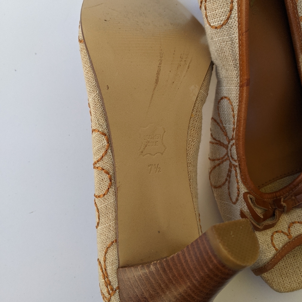 Heels - Picture 5 of 5